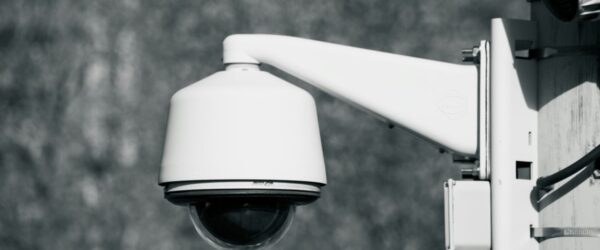 Tökéletes otthonvédelem? Ezt tudja a 360 fokos kültéri kamera wifi kamera!