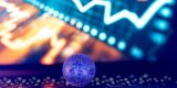 Igen, a kriptovaluta után is kell adózni!