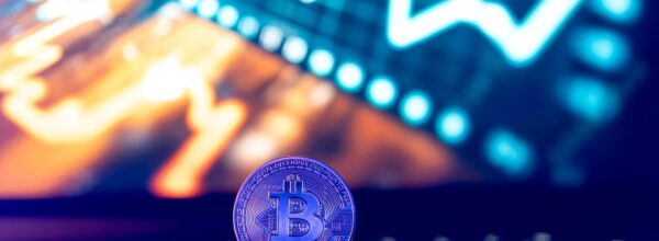 Igen, a kriptovaluta után is kell adózni!